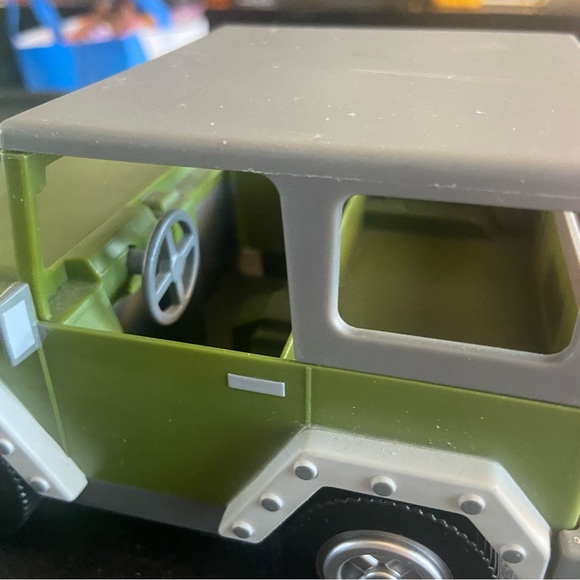 Roblox apocalypse rising 4x4 - Picture 3 of 4